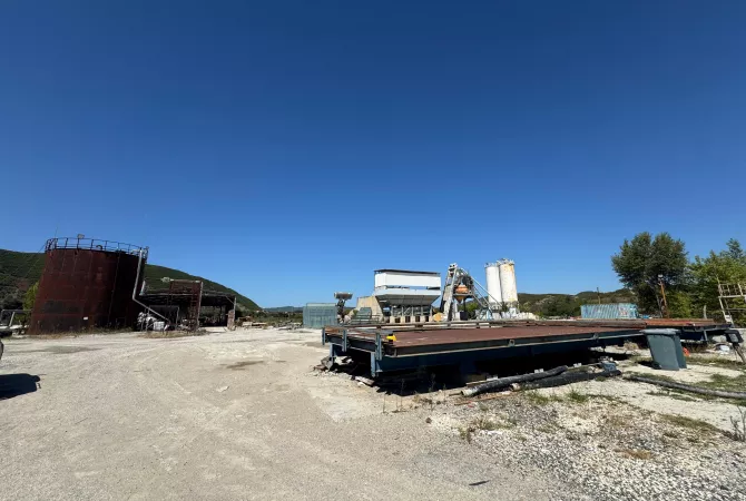 Ambient biznesi ne shitje ne Tirane - 1,800,000 Euro