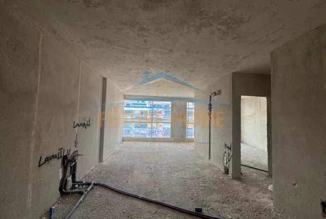 Apartment for sale in Tirana 1+1, Emty
