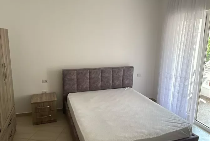 Shtepi me qera 2+1 ne Tirane - 500 Euro
