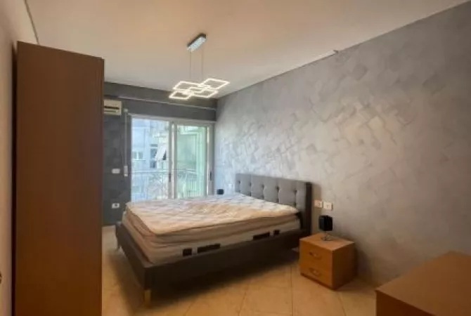 Shtepi me qera 3+1 ne Tirane - 800 Euro