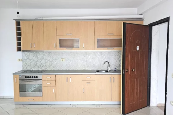 Shtepi ne shitje 1+1 ne Tirane - 80,000 Euro