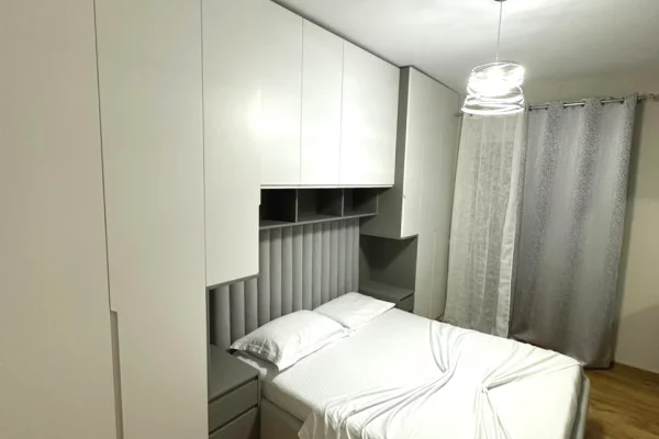 Shtepi me qera 3+1 ne Tirane - 800 Euro