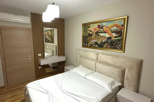 Shtepi me qera 3+1 ne Tirane - 700 Euro