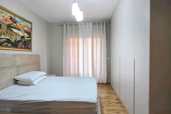 Shtepi me qera 2+1 ne Tirane - 600 Euro