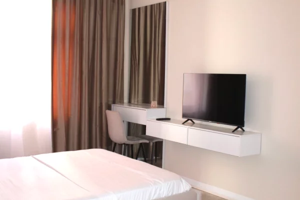 Shtepi me qera 2+1 ne Tirane - 800 Euro