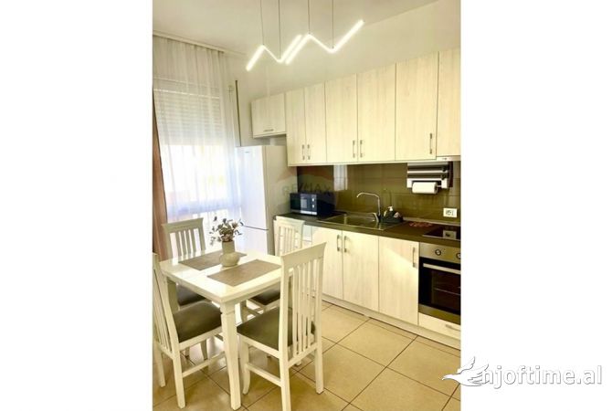 Shtepi me qera 1+1 ne Tirane - 550 Euro