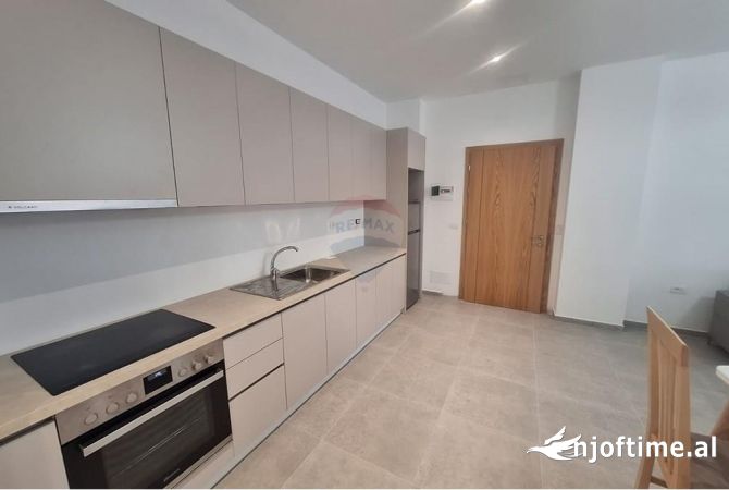 Shtepi me qera Apartament ne Tirane, 1+1, Mobilimi E mobiluar, Pagesa 40,000  Leke.