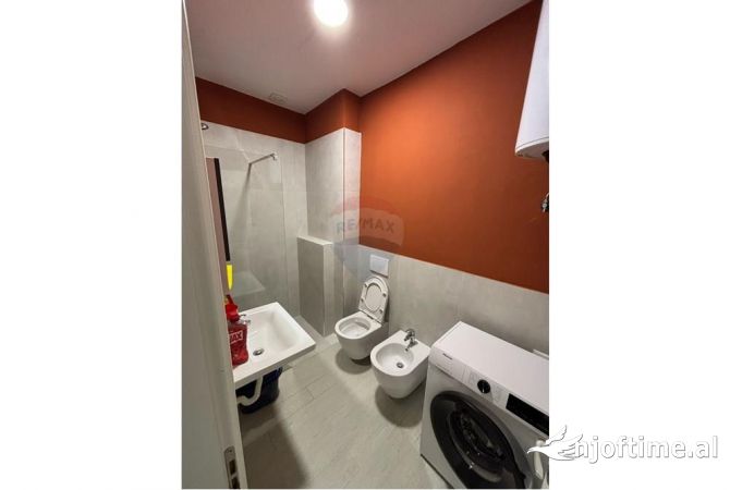 Shtepi me qera 1+1 ne Tirane - 400 Euro