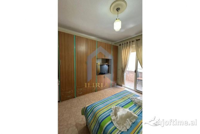 Shtepi me qera 2+1 ne Tirane - 650 Euro