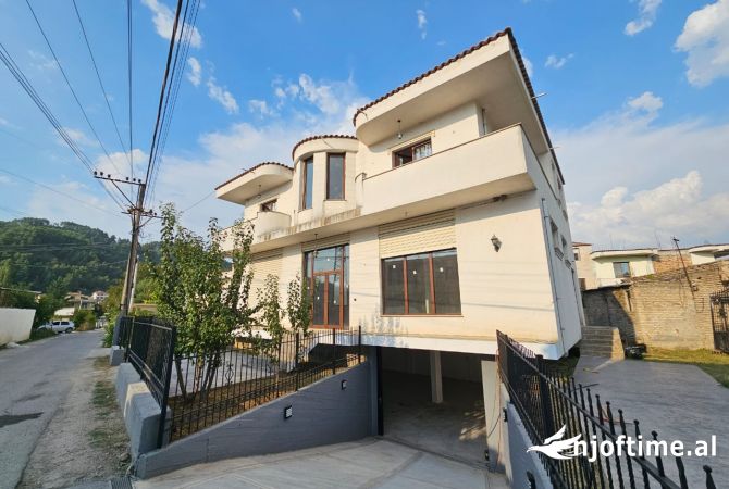 Ambient biznesi me qera 1+1 ne Tirane - 450 Euro