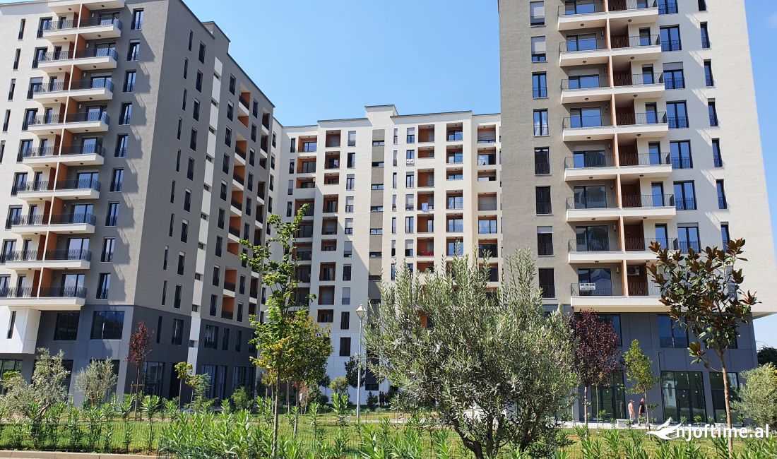 Shtepi me qera  ne Tirane, , Mobilimi Menaxher, Pagesa 65,000  Leke.