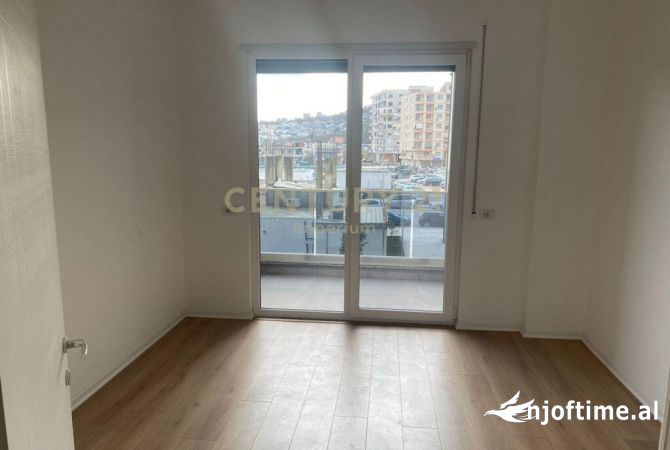Shtepi ne shitje 2+1 ne Tirane - 162,000 Euro