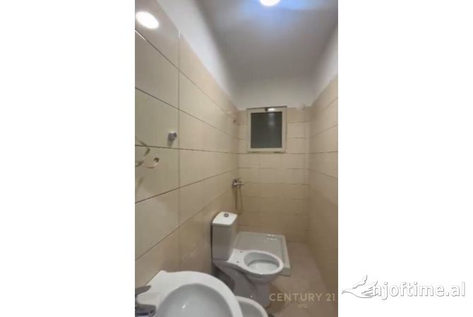 Shtepi ne shitje 2+1 ne Tirane - 135,000 Euro