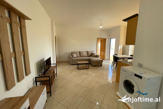 Shtepi me qera 2+1 ne Tirane - 500 Euro