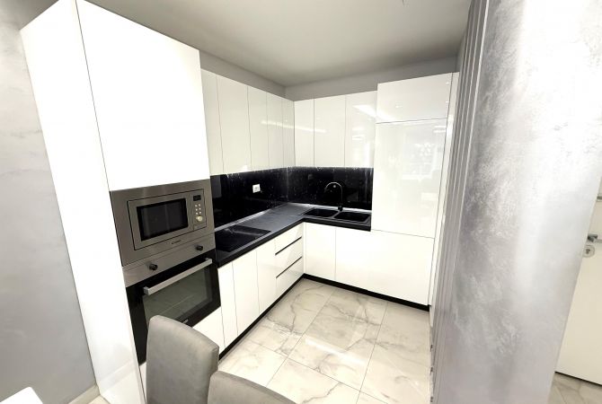 Shtepi me qera Apartament ne Tirane, 2+1, Mobilimi E mobiluar, Pagesa 700  Euro.