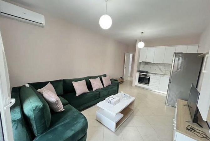 Shtepi me qera 2+1 ne Tirane - 650 Euro
