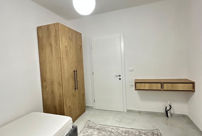 Shtepi me qera Apartament ne Tirane, 2+1, Mobilimi E mobiluar, Pagesa 600  Euro.