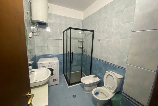 Shtepi me qera Apartament ne Tirane, 1+1, Mobilimi E mobiluar, Pagesa 600  Euro.