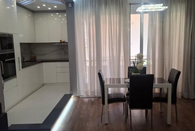 Shtepi me qera 2+1 ne Tirane - 500 Euro