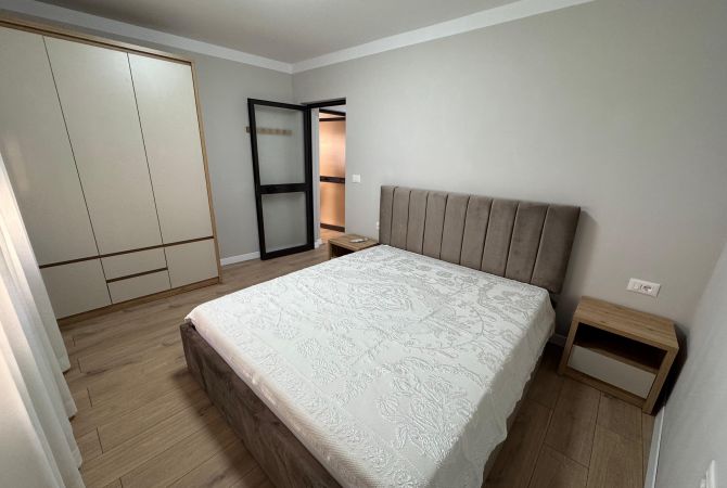 Shtepi me qera Apartament ne Tirane, 1+1, Mobilimi E mobiluar, Pagesa 600  Euro.