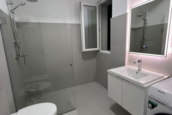 Shtepi me qera Apartament ne Tirane, 2+1, Mobilimi E mobiluar, Pagesa 600  Euro.