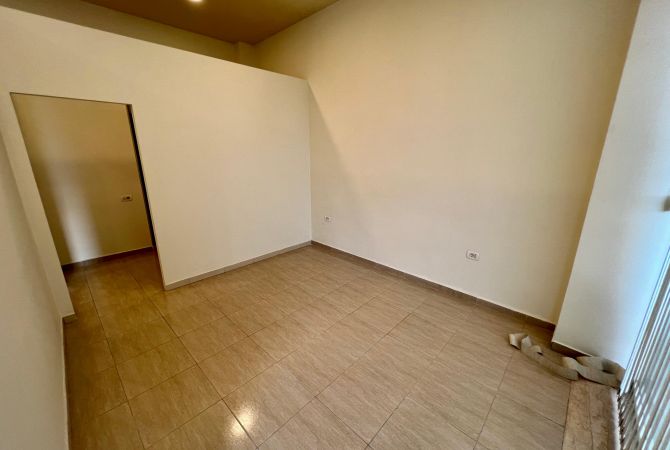 Ambient biznesi me qera 3+1 ne Tirane - 550 Euro