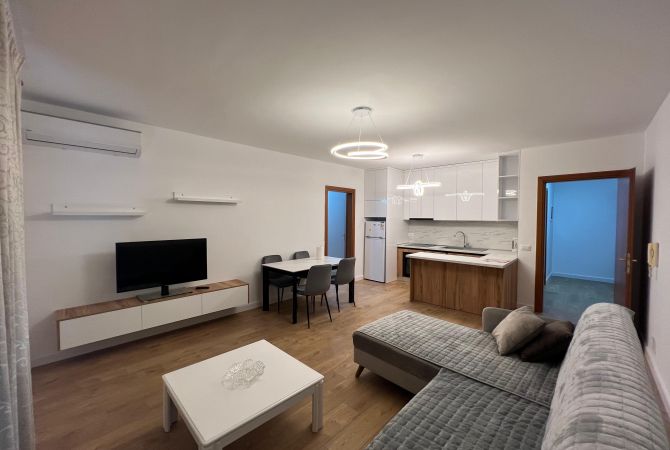 Shtepi me qera 2+1 ne Tirane - 800 Euro