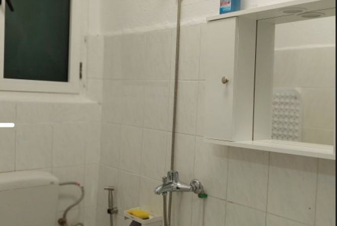 Shtepi me qera Apartament ne Tirane, 1+1, Mobilimi E mobiluar, Pagesa 600  Euro.