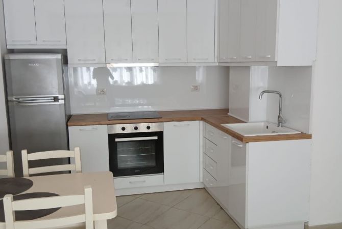 Shtepi me qera 2+1 ne Tirane - 500 Euro