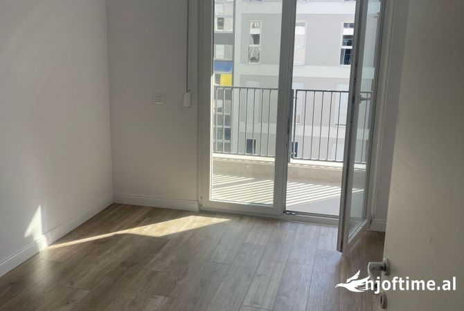 Shtepi me qera Apartament ne Tirane, 2+1, Mobilimi E mobiluar, Pagesa 500  Euro.