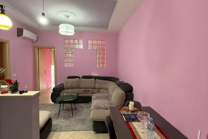 Shtepi me qera 2+1 ne Tirane - 45,000 Leke