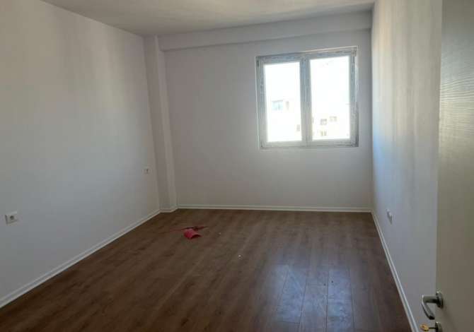 Shtepi me qera 2+1 ne Tirane - 30,000 Leke