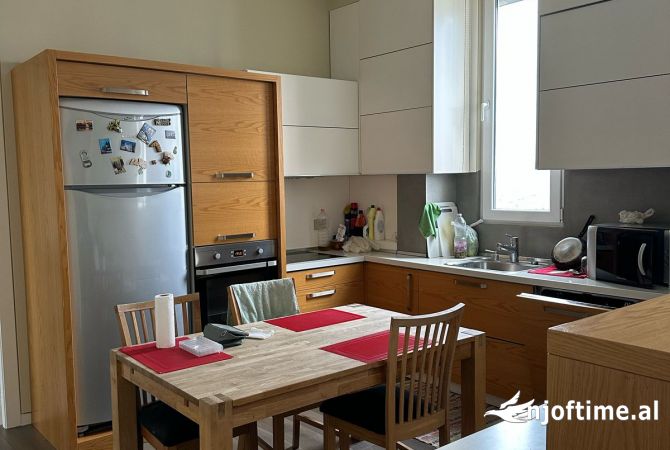 Shtepi ne shitje 1+1 ne Tirane - 160,000 Euro
