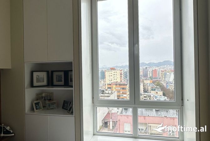 Shtepi ne shitje Apartament ne Tirane, 1+1, Mobilimi E mobiluar, Pagesa 160,000  Euro.
