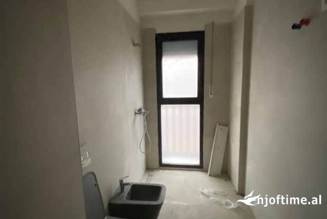 Shtepi me qera 1+1 ne Tirane - 380 Euro