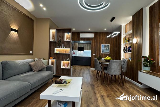 Shtepi me qera Apartament ne Tirane, 2+1, Mobilimi E mobiluar, Pagesa 750  Euro.