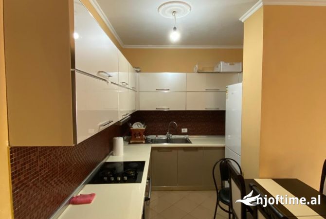 Shtepi ne shitje 2+1 ne Tirane - 95,000 Euro