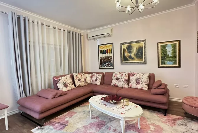 Shtepi ne shitje 2+1 ne Tirane - 250,000 Euro