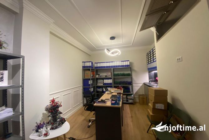 Shtepi me qera Apartament ne Tirane, Garsoniere, Mobilimi E mobiluar, Pagesa 400  Euro.