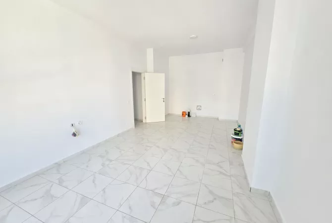 Casa in affitto 3+1 a Tirana - 1,000 Euro