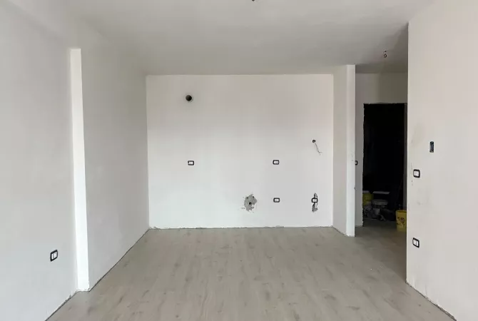 Apartment for sale in Tirana 2+1, Emty