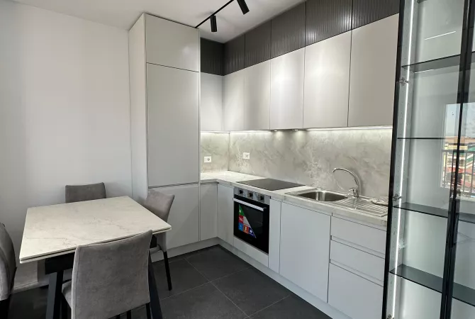 Shtepi me qera Apartament ne Tirane, 1+1, Mobilimi E mobiluar, Pagesa 600  Euro.