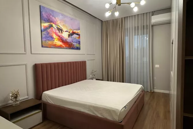 Shtepi me qera 2+1 ne Tirane - 1,200 Euro