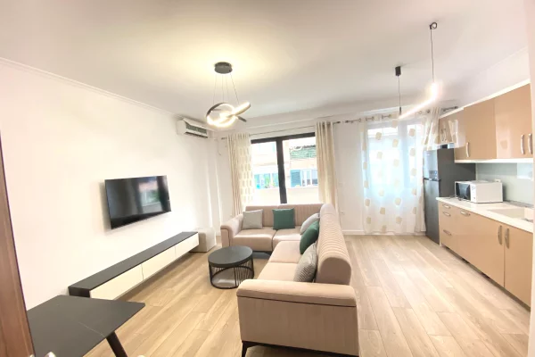 Casa in affitto 2+1 a Tirana - 800 Euro