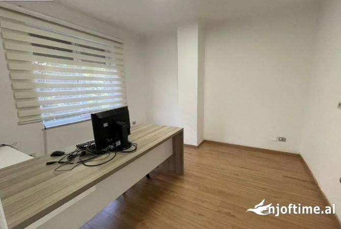 ✅ Jepet me qira apartament 1+1 per ZYRA ose BIZNESE