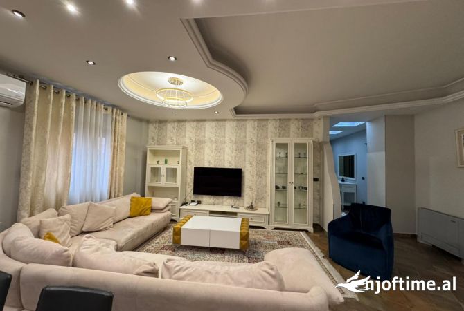 Shtepi me qera 3+1 ne Tirane - 1,299 Euro