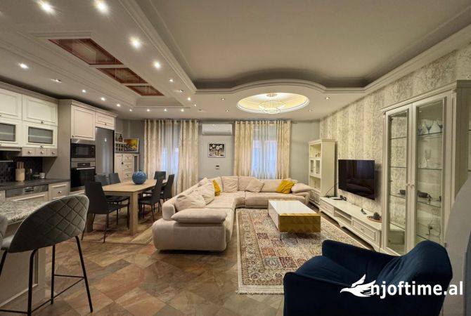 Shtepi me qera 3+1 ne Tirane - 1,299 Euro