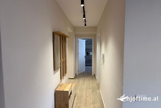Shtepi me qera 2+1 ne Tirane - 650 Euro