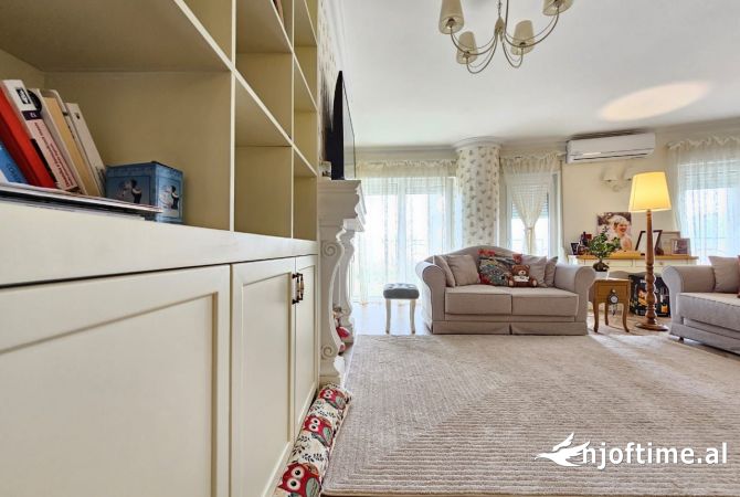 Shtepi me qera Apartament ne Tirane, 2+1, Mobilimi E mobiluar, Pagesa 1,000  Euro.