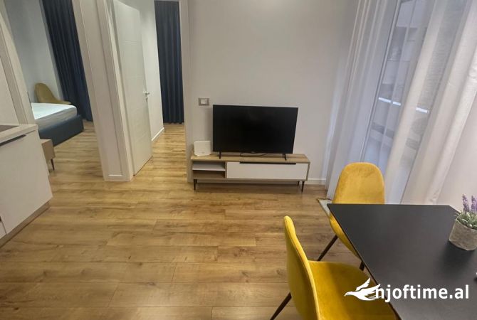Shtepi me qera Apartament ne Tirane, 2+1, Mobilimi E mobiluar, Pagesa 750  Euro.